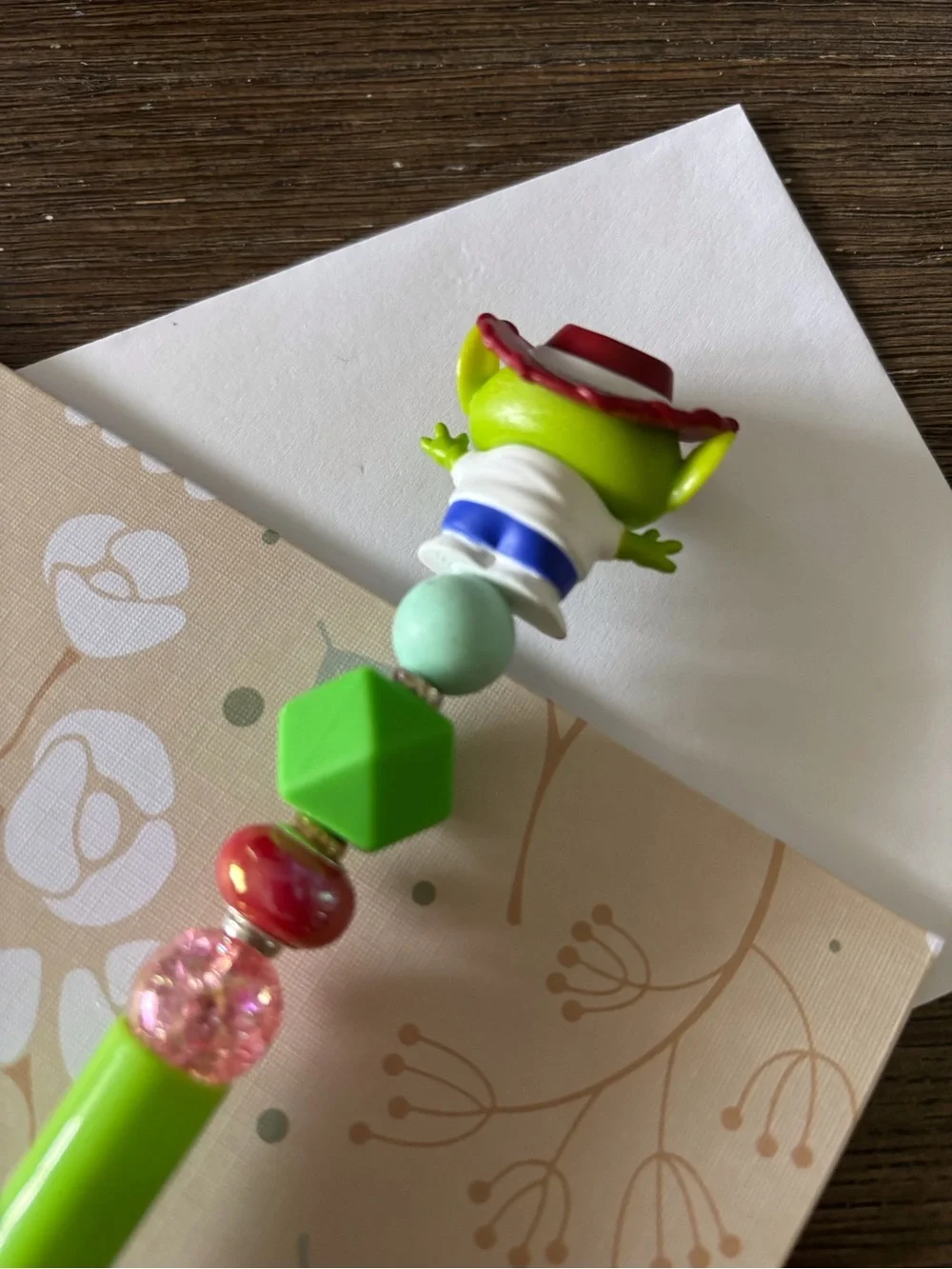 Toy Story Aliens: Alien as Andy handmade beaded pen